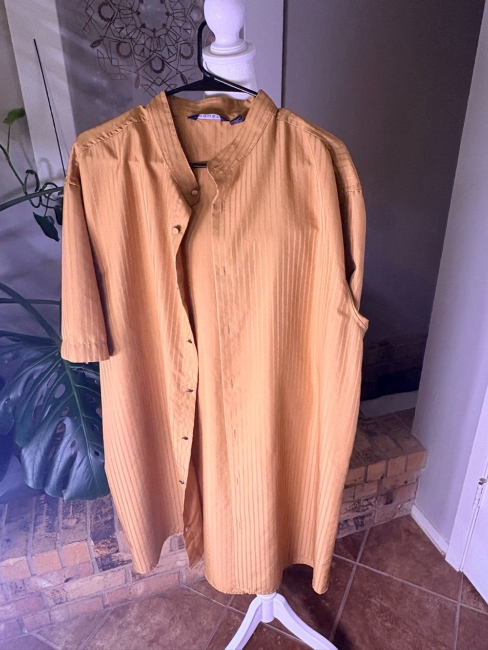 TRUST 3XLT Short-Sleeve Button Shirt in Light Mustard